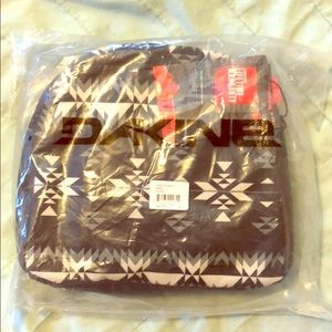 Dakine Aztec duffle bag!!